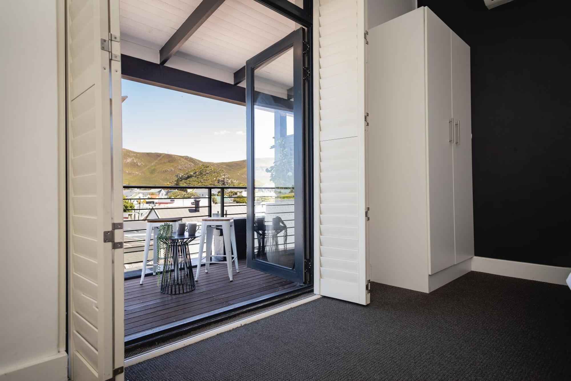 Central Mountain View Apartment, Hermanus Waterfront Eksteriør bilde
