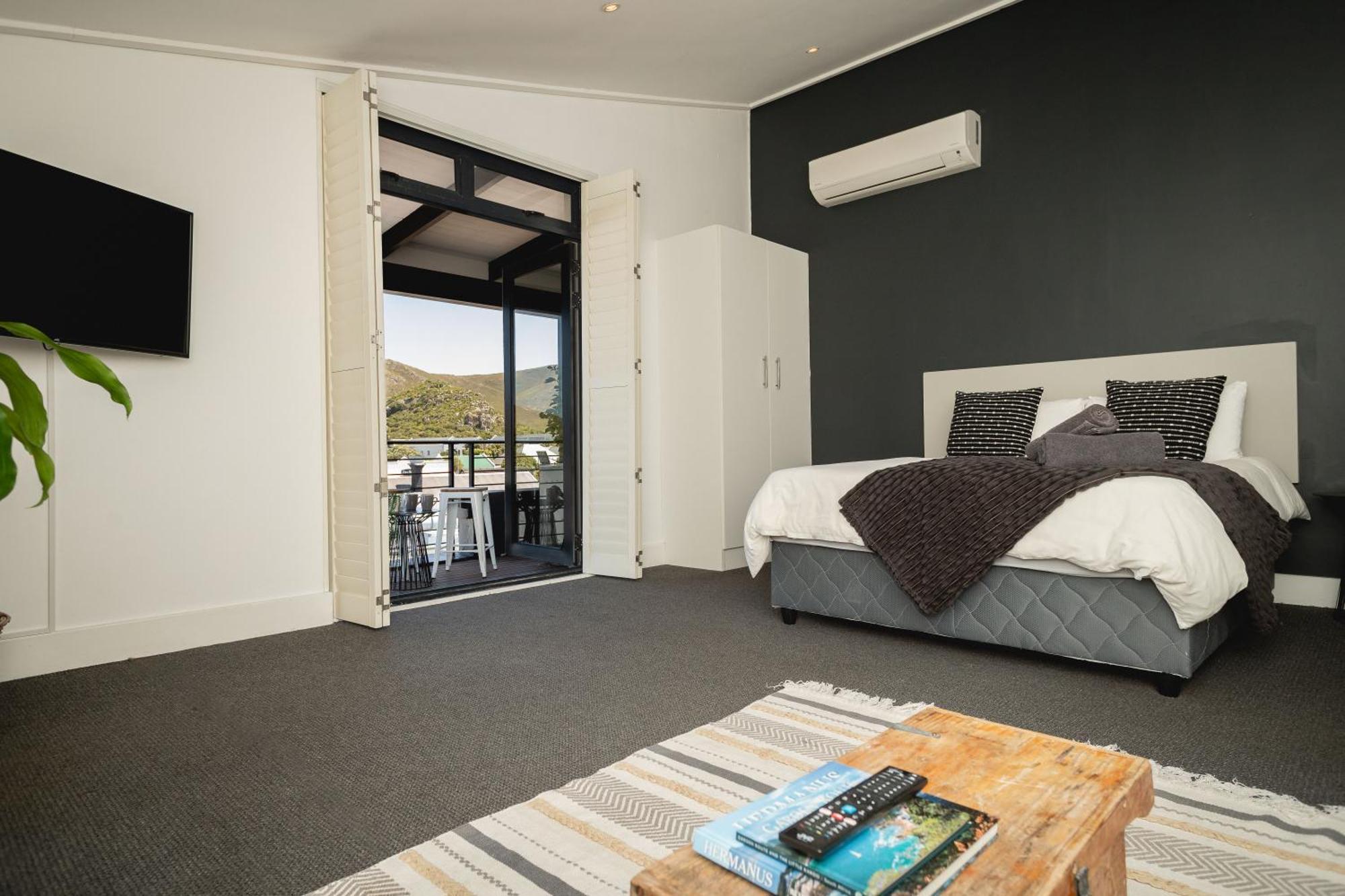 Central Mountain View Apartment, Hermanus Waterfront Eksteriør bilde